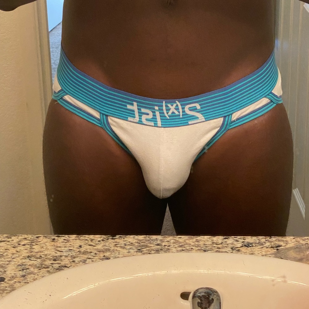 2Xist Briefs